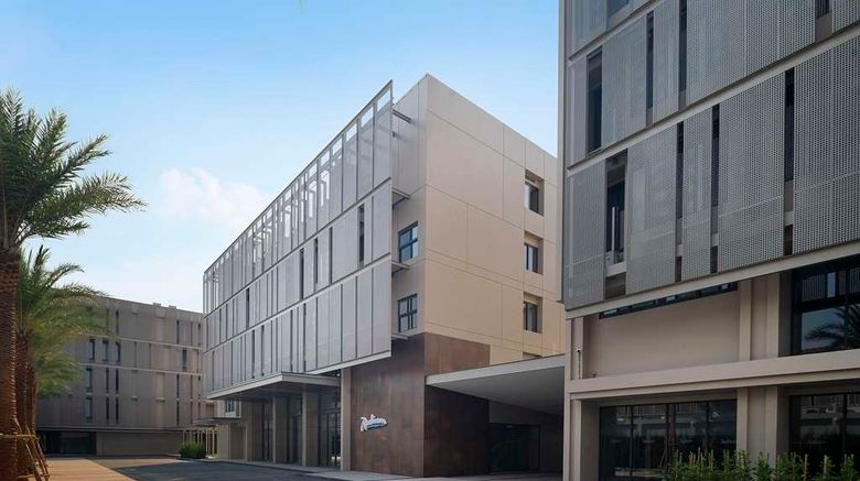<b>Radisson Hotel Don Mueang Bangkok Exterior</b>. Images powered by <a href="https://iceportal.shijigroup.com/" title="IcePortal" target="_blank">IcePortal</a>.