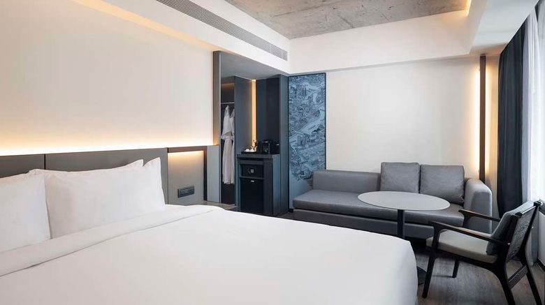 <b>Radisson Hotel Don Mueang Bangkok Room</b>. Images powered by <a href="https://iceportal.shijigroup.com/" title="IcePortal" target="_blank">IcePortal</a>.