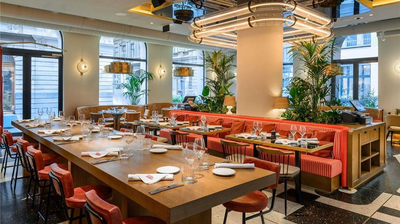 <b>Pullman Budapest Restaurant</b>. Images powered by <a href="https://iceportal.shijigroup.com/" title="IcePortal" target="_blank">IcePortal</a>.