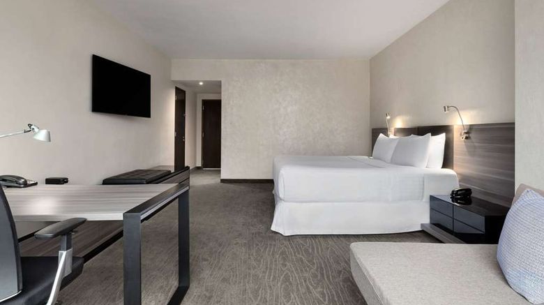 <b>Wyndham Monterrey Ambassador Centro Suite</b>. Images powered by <a href="https://iceportal.shijigroup.com/" title="IcePortal" target="_blank">IcePortal</a>.