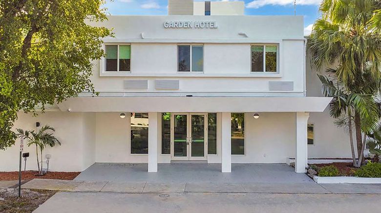 Garden Hotel Miami International Airport Exterior. Images powered by <a href="https://iceportal.shijigroup.com" target="_blank" rel="noopener">Ice Portal</a>.