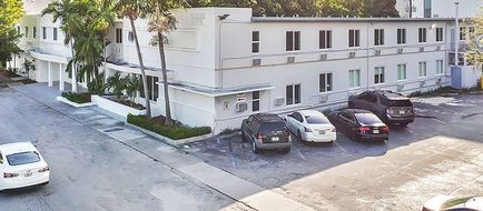 Garden Hotel Miami International Airport Exterior