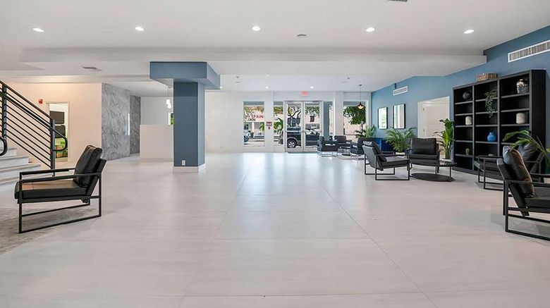 <b>Garden Hotel Miami International Airport Lobby</b>. Images powered by <a href="https://iceportal.shijigroup.com/" title="IcePortal" target="_blank">IcePortal</a>.