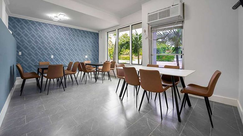 <b>Garden Hotel Miami International Airport Restaurant</b>. Images powered by <a href="https://iceportal.shijigroup.com/" title="IcePortal" target="_blank">IcePortal</a>.