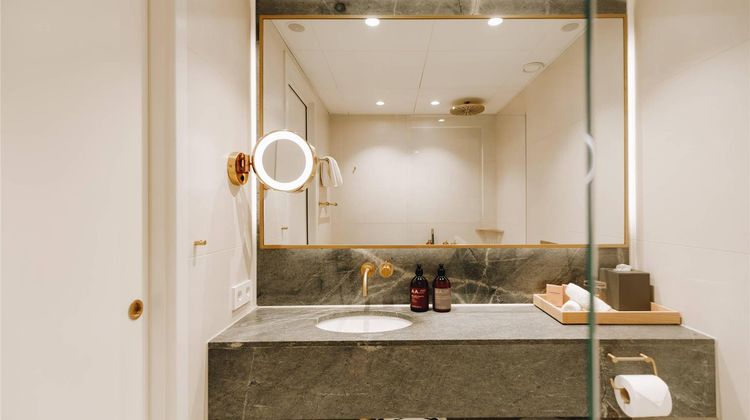 Hotel Admiral, Ascend Hotel Collection Room