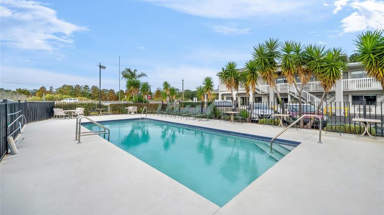 Rodeway Inn Lake Wales Winter Haven Pool