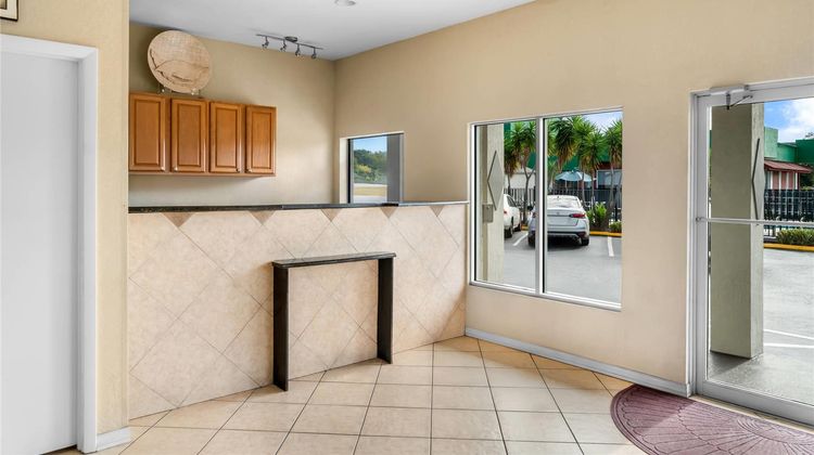 Rodeway Inn Lake Wales Winter Haven Lobby