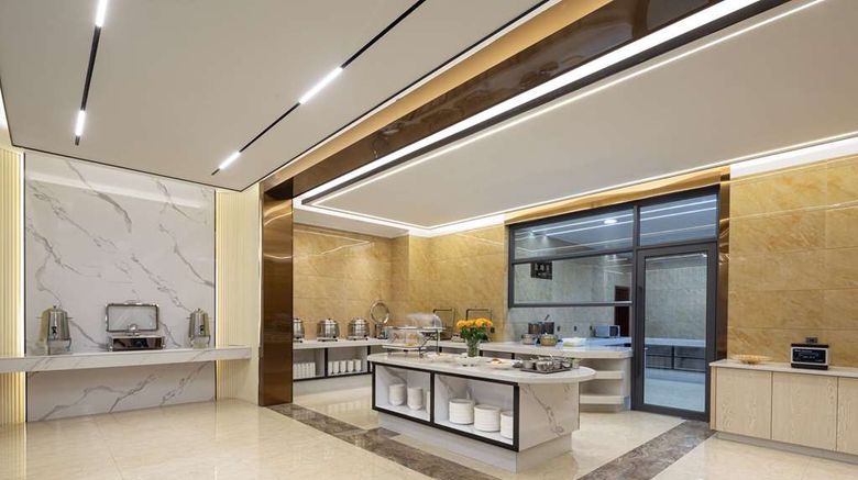 <b>Days Inn by Wyndham Kunming Panlong Restaurant</b>. Images powered by <a href="https://iceportal.shijigroup.com/" title="IcePortal" target="_blank">IcePortal</a>.