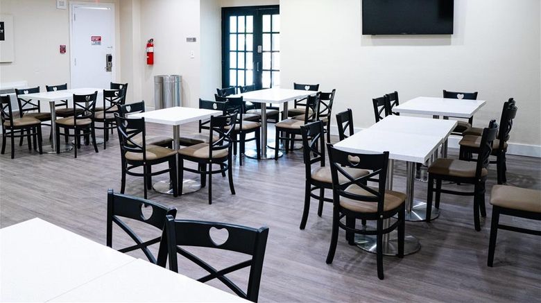 <b>Baymont Corpus Christi Airport Restaurant</b>. Images powered by <a href="https://iceportal.shijigroup.com/" title="IcePortal" target="_blank">IcePortal</a>.