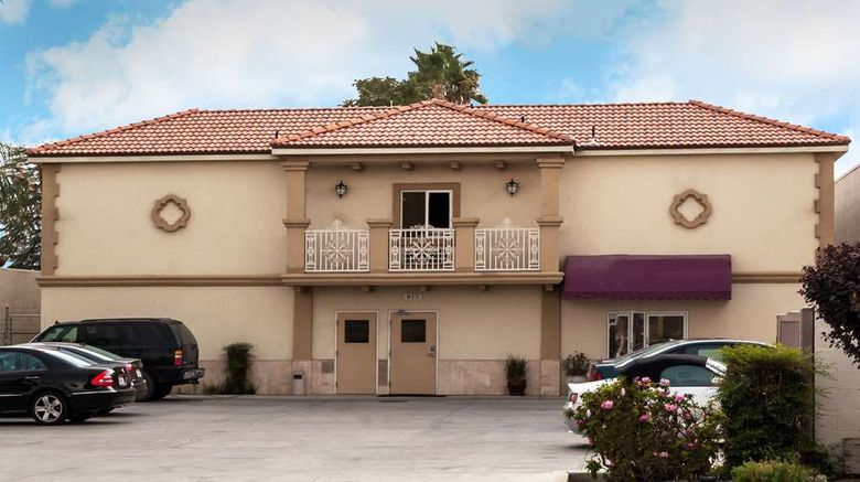 <b>Howard Johnson by Wyndham Bakersfield Exterior</b>. Images powered by <a href="https://iceportal.shijigroup.com/" title="IcePortal" target="_blank">IcePortal</a>.