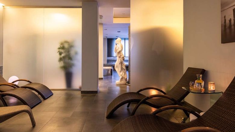 <b>Hotel Abacie Exterior</b>. Images powered by <a href="https://iceportal.shijigroup.com/" title="IcePortal" target="_blank">IcePortal</a>.