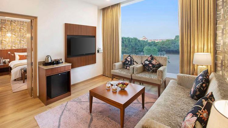 ExpoInn Suites & Convention Suite