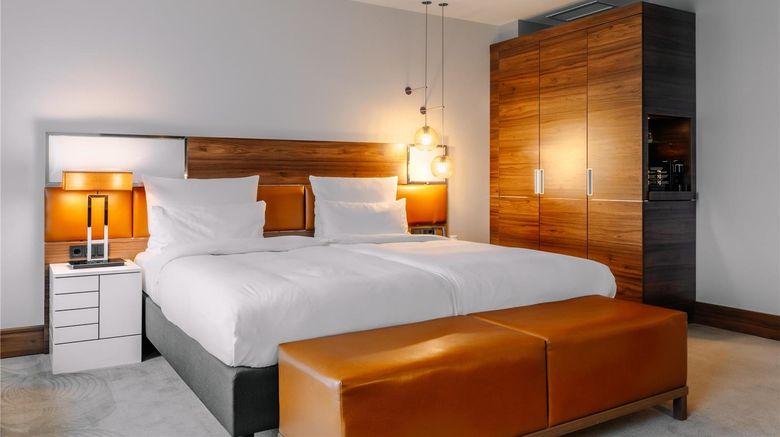 <b>Reichshof Hamburg Room</b>. Images powered by <a href="https://iceportal.shijigroup.com/" title="IcePortal" target="_blank">IcePortal</a>.