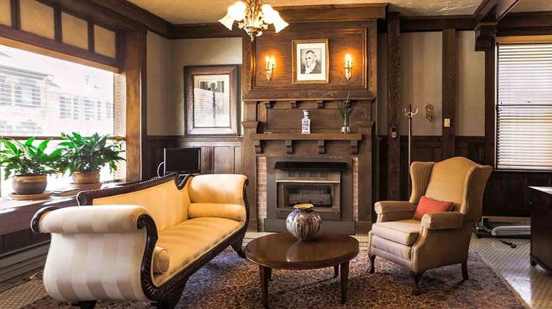 <b>James Buchanan Hotel-Trademark Collectio Lobby</b>. Images powered by <a href="https://iceportal.shijigroup.com/" title="IcePortal" target="_blank">IcePortal</a>.