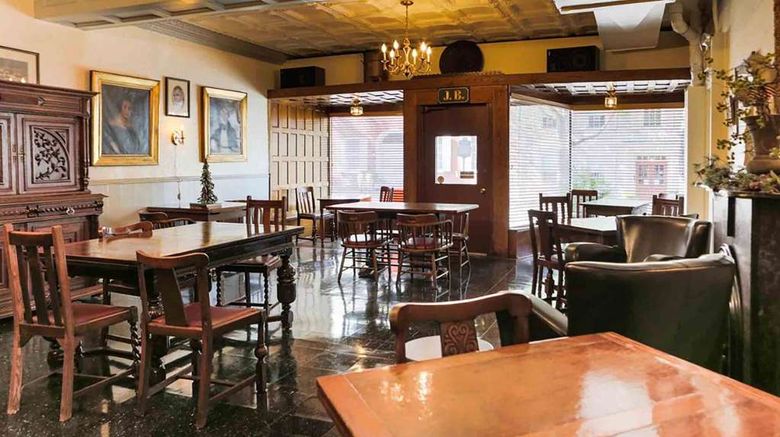 <b>James Buchanan Hotel-Trademark Collectio Restaurant</b>. Images powered by <a href="https://iceportal.shijigroup.com/" title="IcePortal" target="_blank">IcePortal</a>.