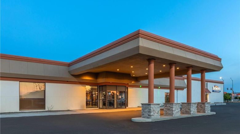 <b>Baymont Conference Center & Water Park Exterior</b>. Images powered by <a href="https://iceportal.shijigroup.com/" title="IcePortal" target="_blank">IcePortal</a>.
