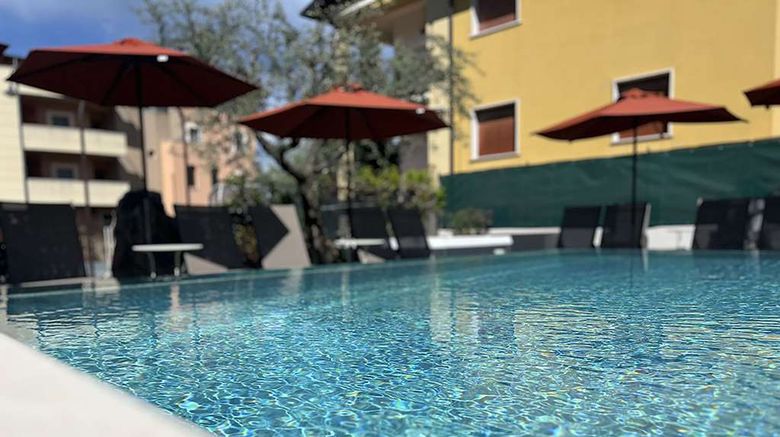 <b>Hotel Al Caminetto WorldHotels Crafted Pool</b>. Images powered by <a href="https://iceportal.shijigroup.com/" title="IcePortal" target="_blank">IcePortal</a>.
