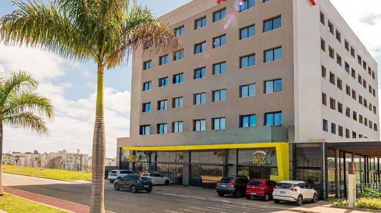 <b>Ibis Lavras Exterior</b>. Images powered by <a href="https://iceportal.shijigroup.com/" title="IcePortal" target="_blank">IcePortal</a>.
