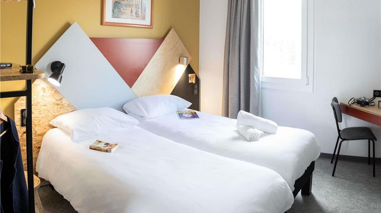 <b>Greet Montbeliard Room</b>. Images powered by <a href="https://iceportal.shijigroup.com/" title="IcePortal" target="_blank">IcePortal</a>.