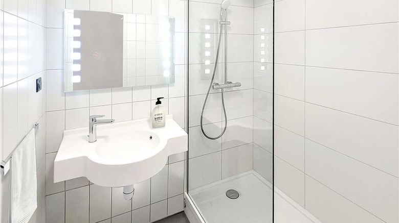 <b>Greet Montbeliard Room</b>. Images powered by <a href="https://iceportal.shijigroup.com/" title="IcePortal" target="_blank">IcePortal</a>.