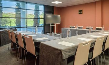 Mercure Aix-en-Provence La Duranne Gare