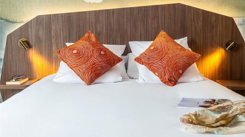 <b>Mercure Aix-en-Provence La Duranne Gare Room</b>. Images powered by <a href="https://iceportal.shijigroup.com/" title="IcePortal" target="_blank">IcePortal</a>.