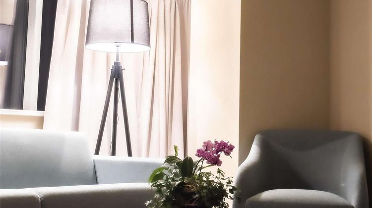 Bucharest Unirii Square Hotel Suite