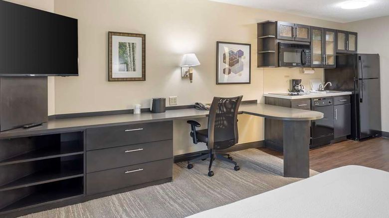<b>Executive Residency by BW Willow Grove Room</b>. Images powered by <a href="https://iceportal.shijigroup.com/" title="IcePortal" target="_blank">IcePortal</a>.