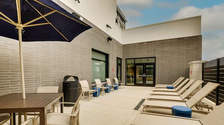 <b>Drury Plaza Hotel Chattanooga Pool</b>. Images powered by <a href="https://iceportal.shijigroup.com/" title="IcePortal" target="_blank">IcePortal</a>.
