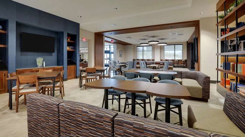<b>Drury Plaza Hotel Chattanooga Restaurant</b>. Images powered by <a href="https://iceportal.shijigroup.com/" title="IcePortal" target="_blank">IcePortal</a>.