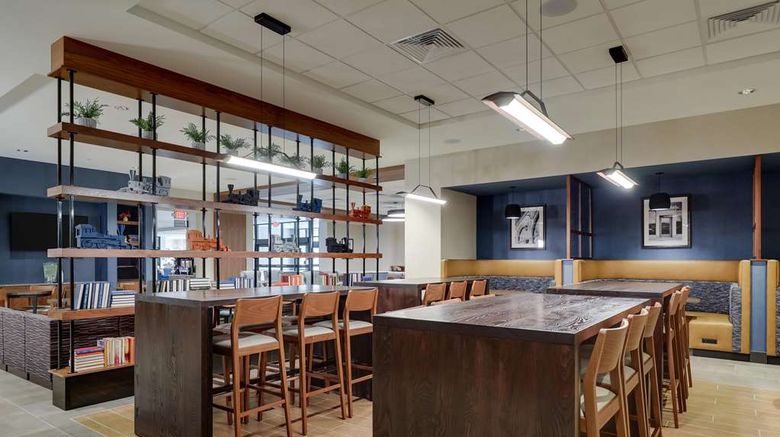 <b>Drury Plaza Hotel Chattanooga Restaurant</b>. Images powered by <a href="https://iceportal.shijigroup.com/" title="IcePortal" target="_blank">IcePortal</a>.