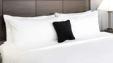 Howard Johnson Inn & Suites O'Hare Room
