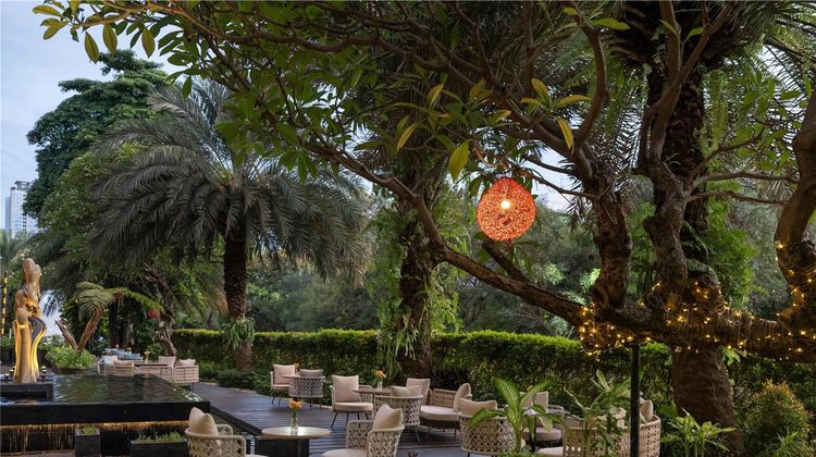 DoubleTree by Hilton Jakarta Kemayoran Restaurant