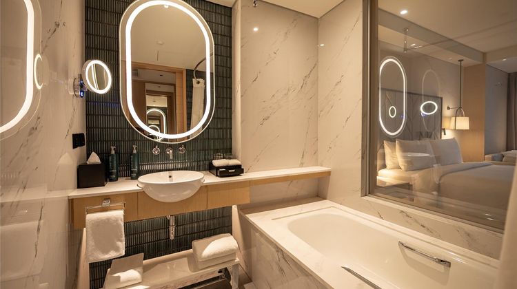 DoubleTree by Hilton Jakarta Kemayoran Room