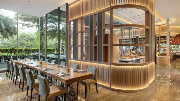 DoubleTree by Hilton Jakarta Kemayoran Restaurant