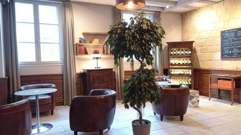 <b>Hotel Le Grand Monarque Restaurant</b>. Images powered by <a href="https://iceportal.shijigroup.com/" title="IcePortal" target="_blank">IcePortal</a>.