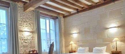 Hotel Le Grand Monarque Room