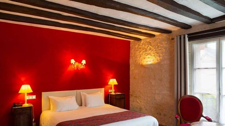 <b>Hotel Le Grand Monarque Room</b>. Images powered by <a href="https://iceportal.shijigroup.com/" title="IcePortal" target="_blank">IcePortal</a>.