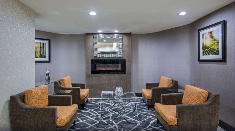 Quality Inn & Suites Lobby