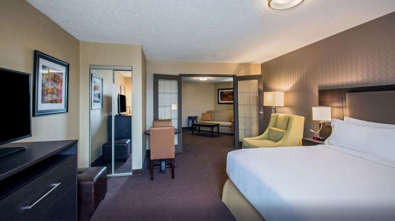 <b>Quality Inn & Suites Room</b>. Images powered by <a href="https://iceportal.shijigroup.com/" title="IcePortal" target="_blank">IcePortal</a>.