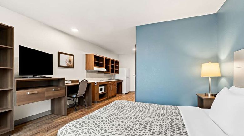 <b>WoodSpring Suites Denver Commerce City Room</b>. Images powered by <a href="https://iceportal.shijigroup.com/" title="IcePortal" target="_blank">IcePortal</a>.