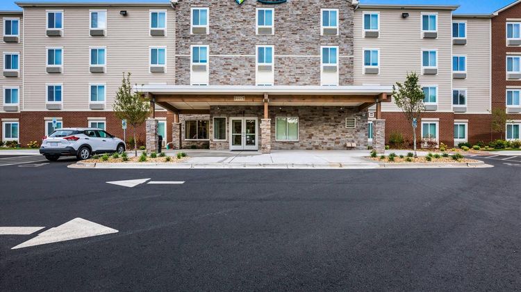 WoodSpring Suites Denver Commerce City Exterior