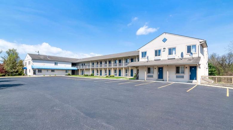 <b>Econo Lodge Bethel - Danbury Exterior</b>. Images powered by <a href="https://iceportal.shijigroup.com/" title="IcePortal" target="_blank">IcePortal</a>.