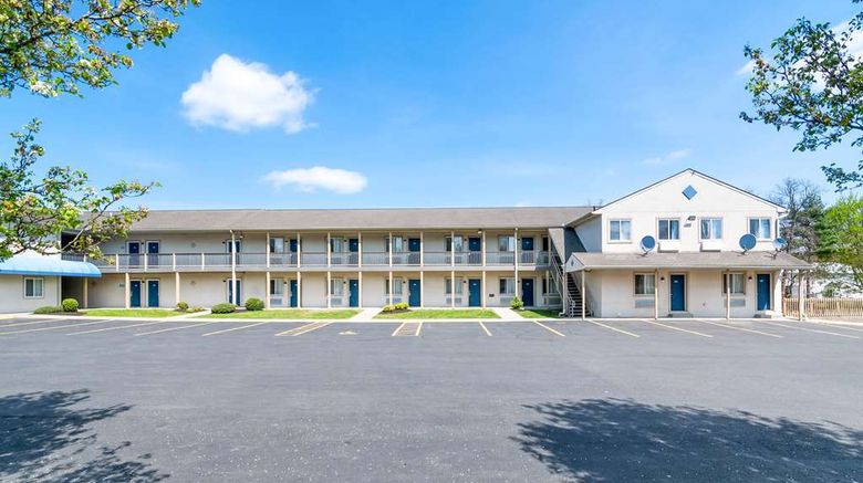 <b>Econo Lodge Bethel - Danbury Exterior</b>. Images powered by <a href="https://iceportal.shijigroup.com/" title="IcePortal" target="_blank">IcePortal</a>.