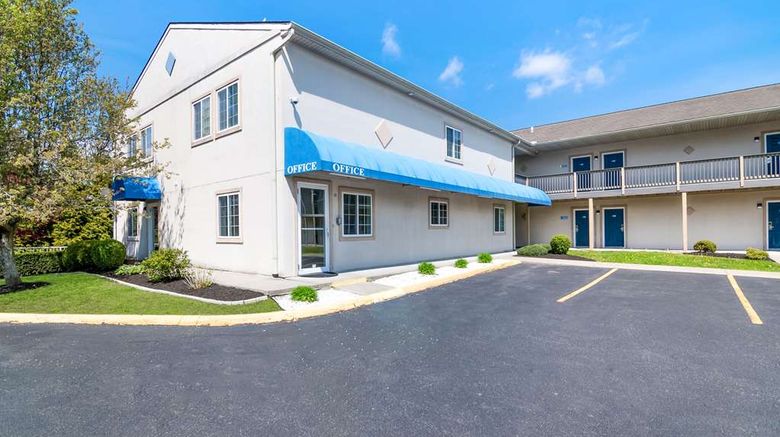 Econo Lodge Bethel - Danbury Exterior. Images powered by <a href="https://iceportal.shijigroup.com" target="_blank" rel="noopener">Ice Portal</a>.