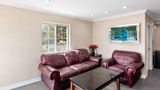 Econo Lodge Bethel - Danbury Lobby