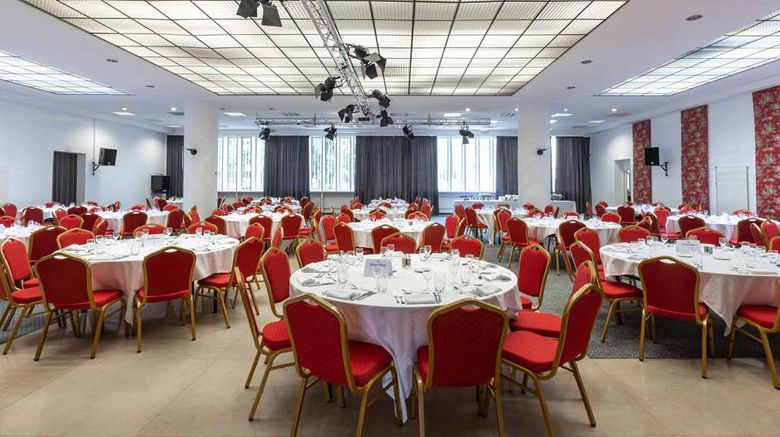 <b>Hotel du Parc Meeting</b>. Images powered by <a href="https://iceportal.shijigroup.com/" title="IcePortal" target="_blank">IcePortal</a>.