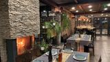 <b>Local Stay Hotel-BW Signature Collection Restaurant</b>. Images powered by <a href="https://iceportal.shijigroup.com/" title="IcePortal" target="_blank">IcePortal</a>.