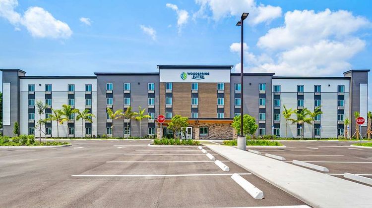 WoodSpring Suites Fort Myers-Cape Coral Exterior