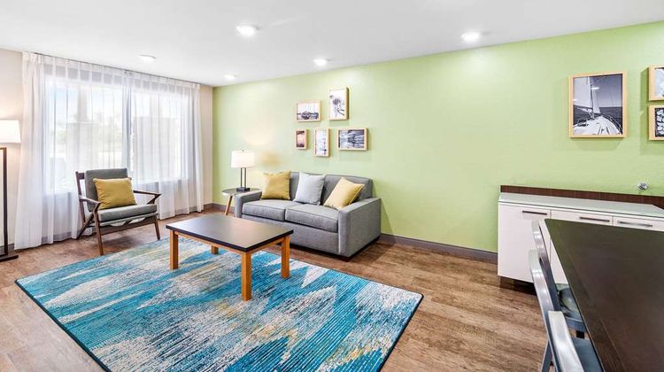 WoodSpring Suites Fort Myers-Cape Coral Lobby